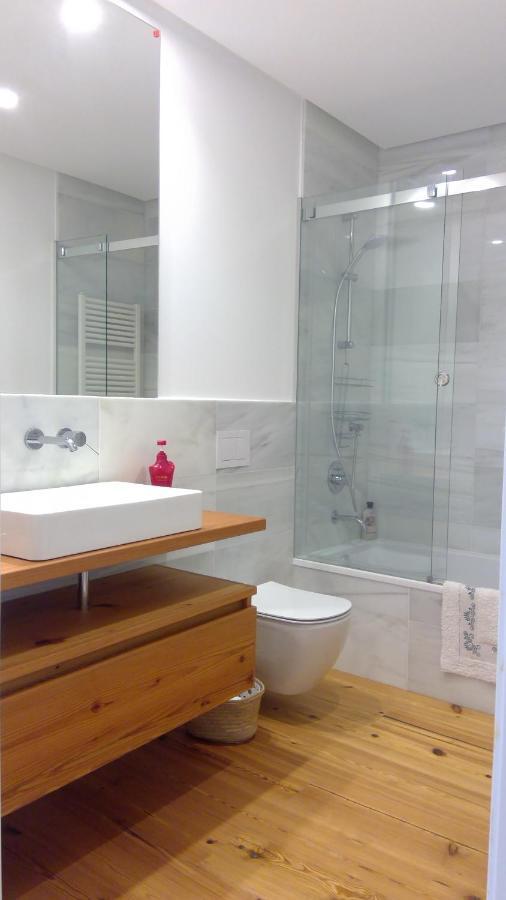 Ferienwohnung Preciosa Habitacion Doble En Atico Con Terraza II Santiago de Compostela Exterior foto